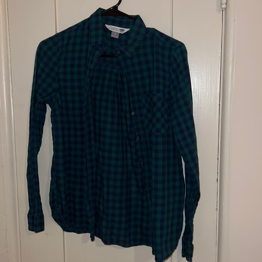 Old Navy women’s Small button up plaid blouse